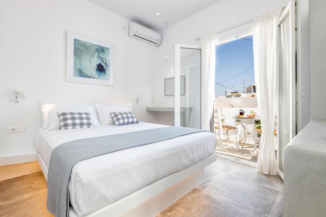 Pelican Paros 外观 照片
