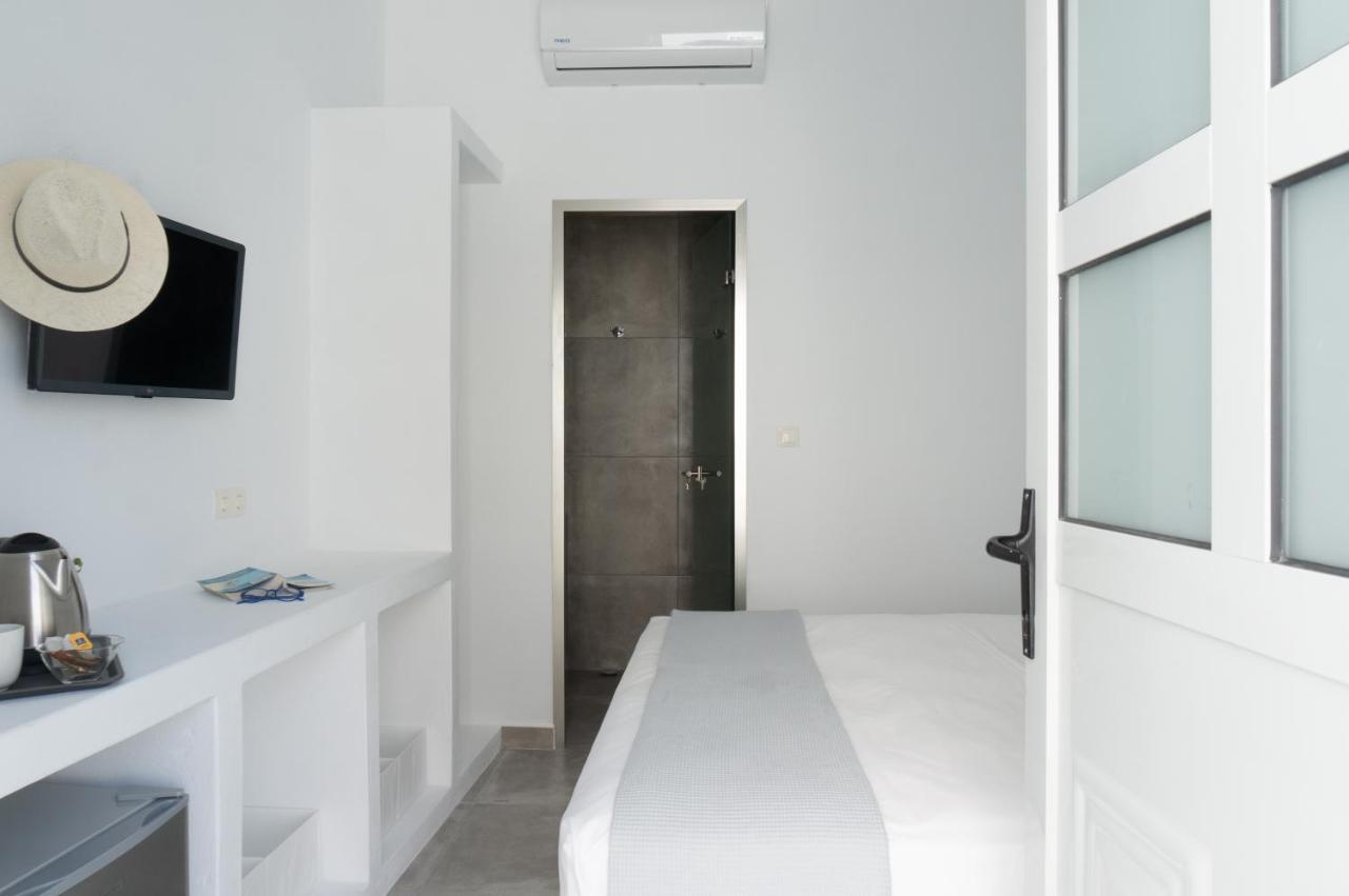 Pelican Paros 外观 照片