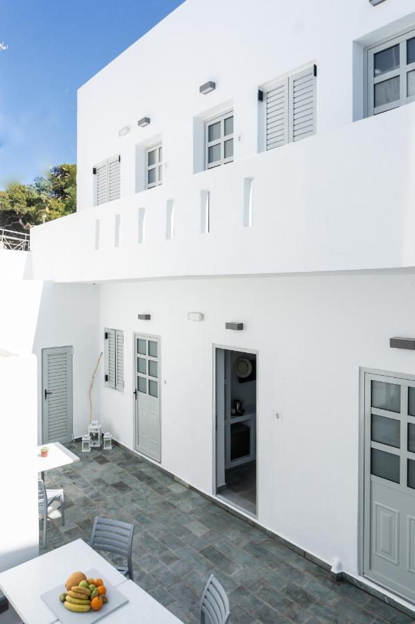 Pelican Paros 外观 照片