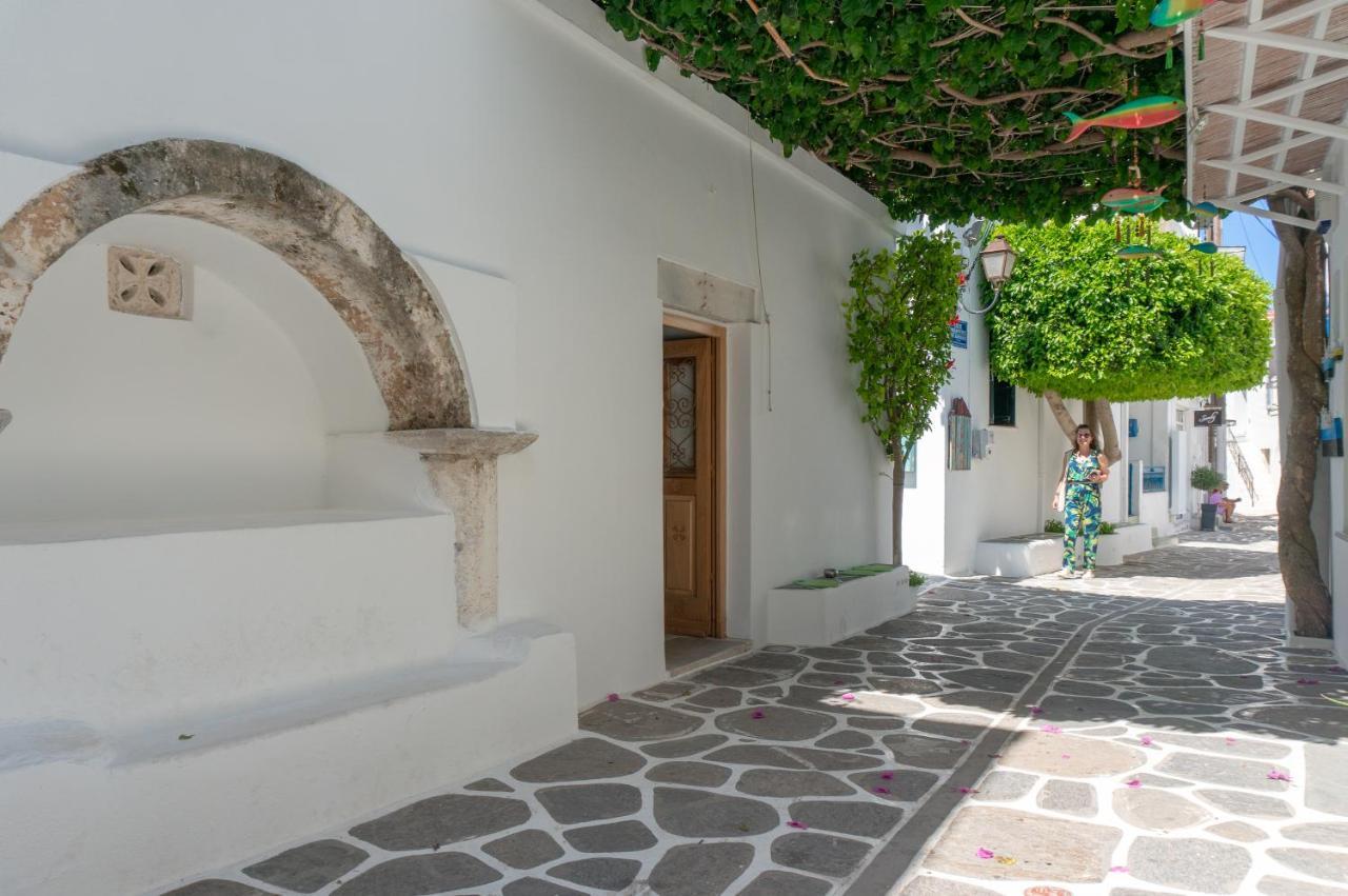 Pelican Paros 外观 照片